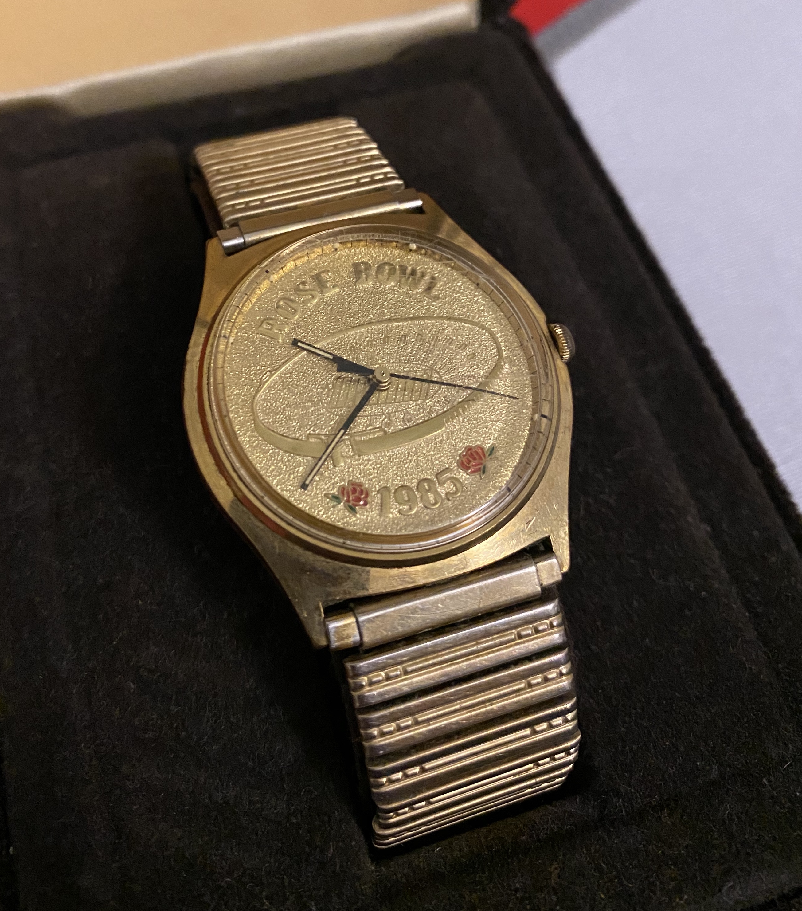 **SOLD**...CONTACT US FOR INFO**1985 Ohio State Football "ROSE BOWL" Starting Player Issued JOSTENS Watch and Presentation Case!!